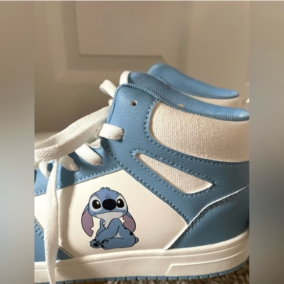 Disney’s Lilo & Stitch High-Top Trainers | Size 9 | NWT - Picture 7 of 14